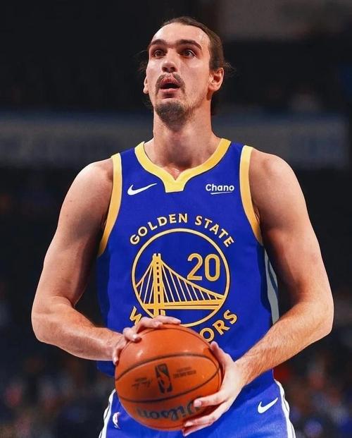 [天下足球]2024·年度之最：曼城最大反差 西班牙最佳球队.