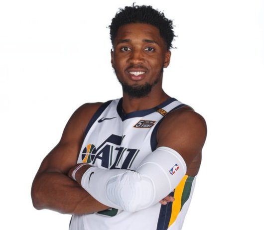 2换1交易达成，快船3月18场，库明加态度坚决，里夫斯预计留队