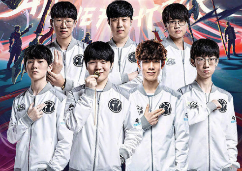 其管理层的 其管理层的