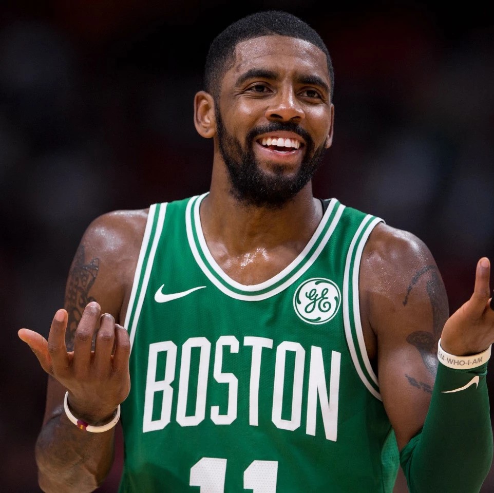 涉足娱乐圈 涉足娱乐圈